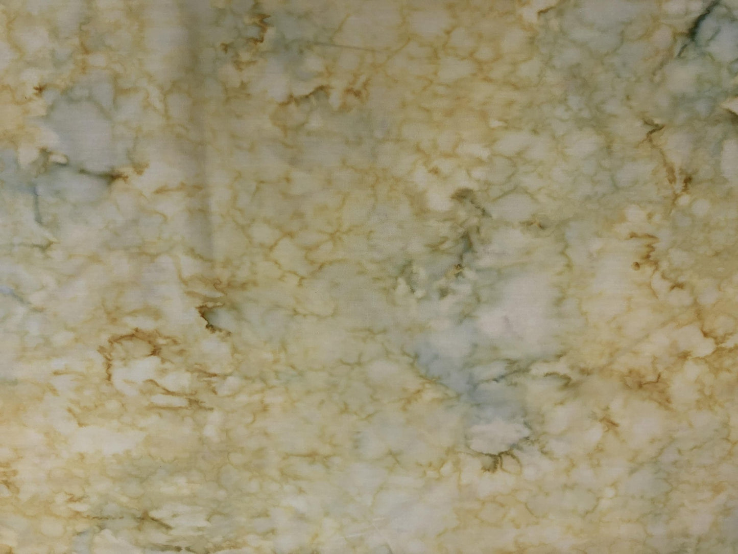839-24 Alabaster - Hoffman Bali Batik