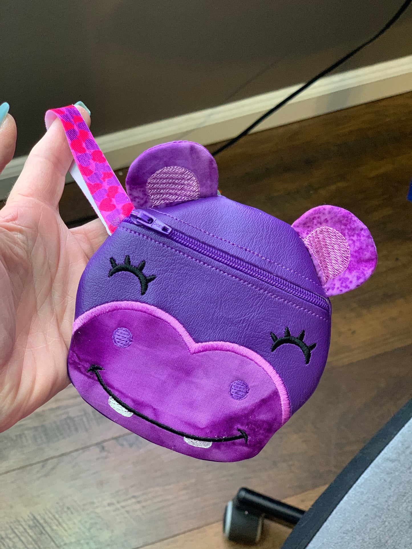 Hippo Zipper Bag