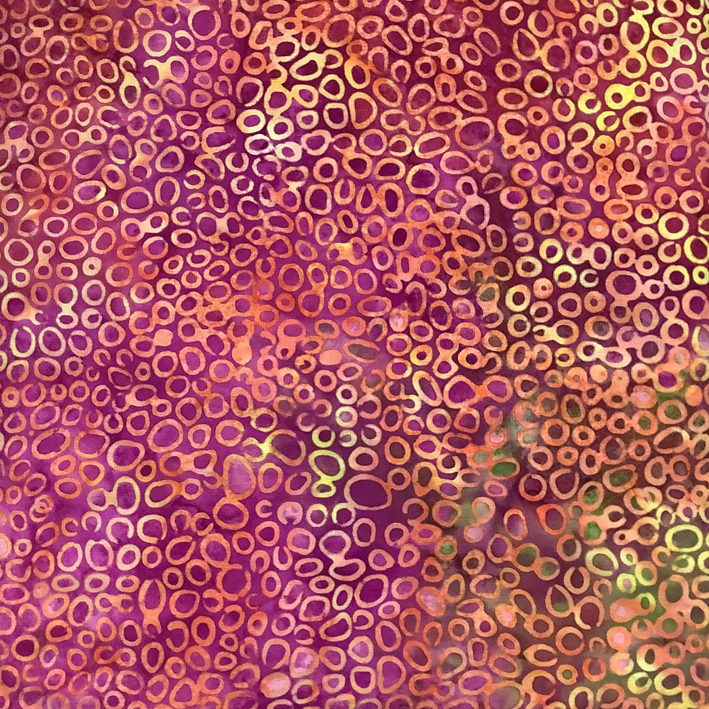 Circles Mango 922 - Hoffman Bali Batik