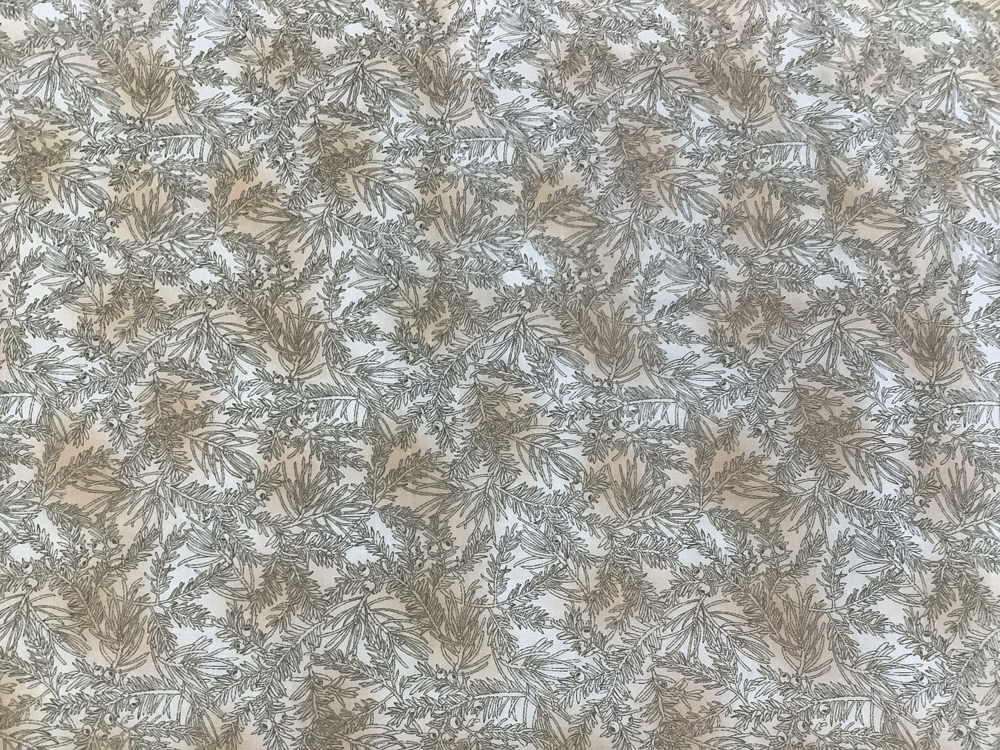 Hoffman Fabrics A836-33 Cream/Gold