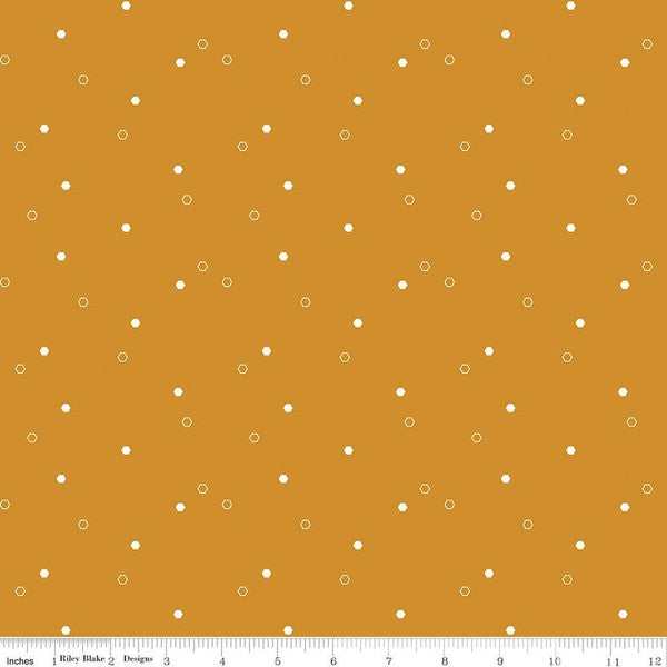 Riley Blake Daisy Fields Scattered Hexies Butterscotch